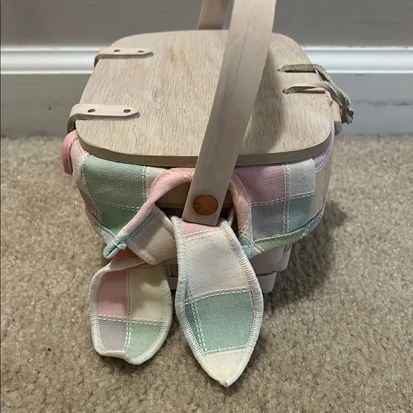 Pastel Plaid Woven Basket with Handle - Picture 6 of 13